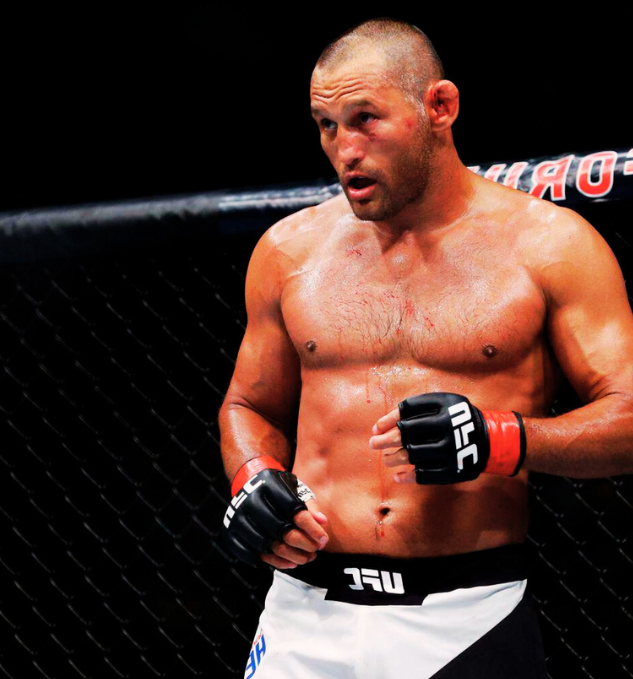 Dan Henderson: Who gain fame in MMA in his 40's